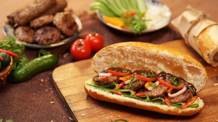 TasteAtlas picks 12 Vietnamese dishes among Top 16 SEA sandwiches